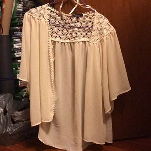 Monteau white kimono